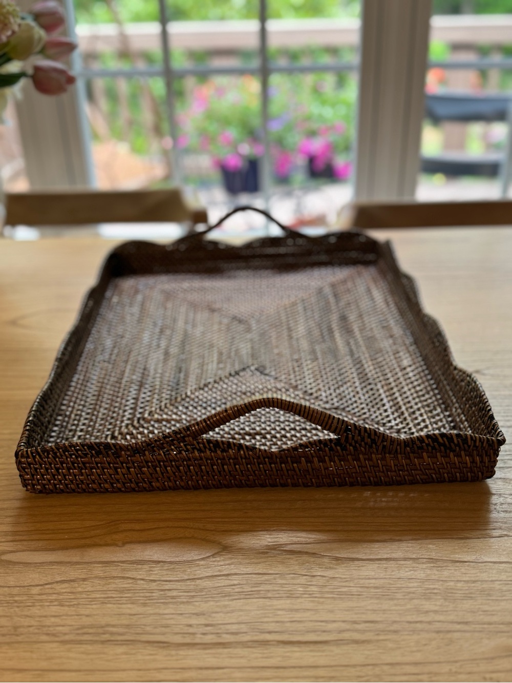 Scallop Rectangular Tray With Handles